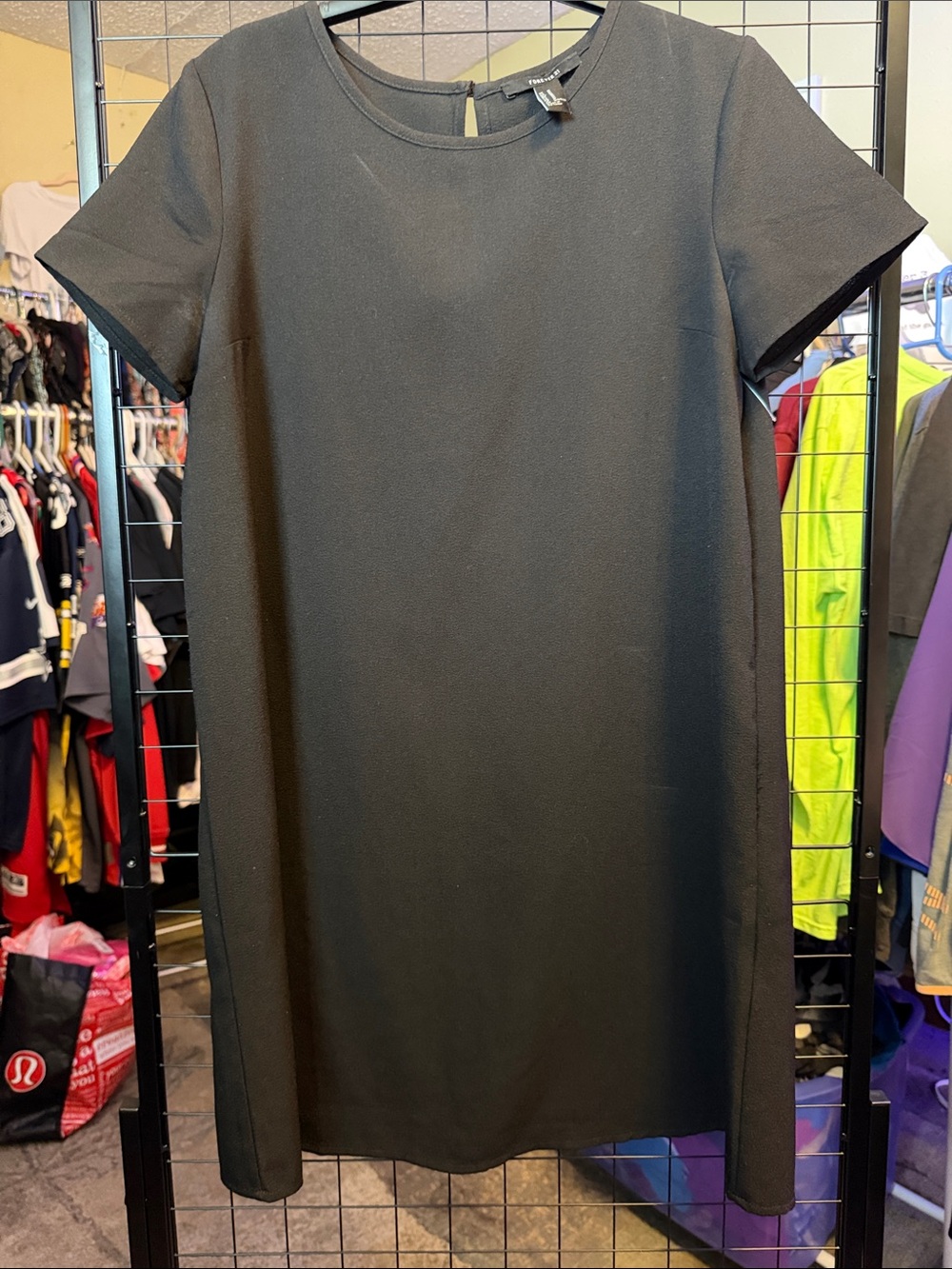 Forever 21 Black Short-Sleeve Shift Mini Dress